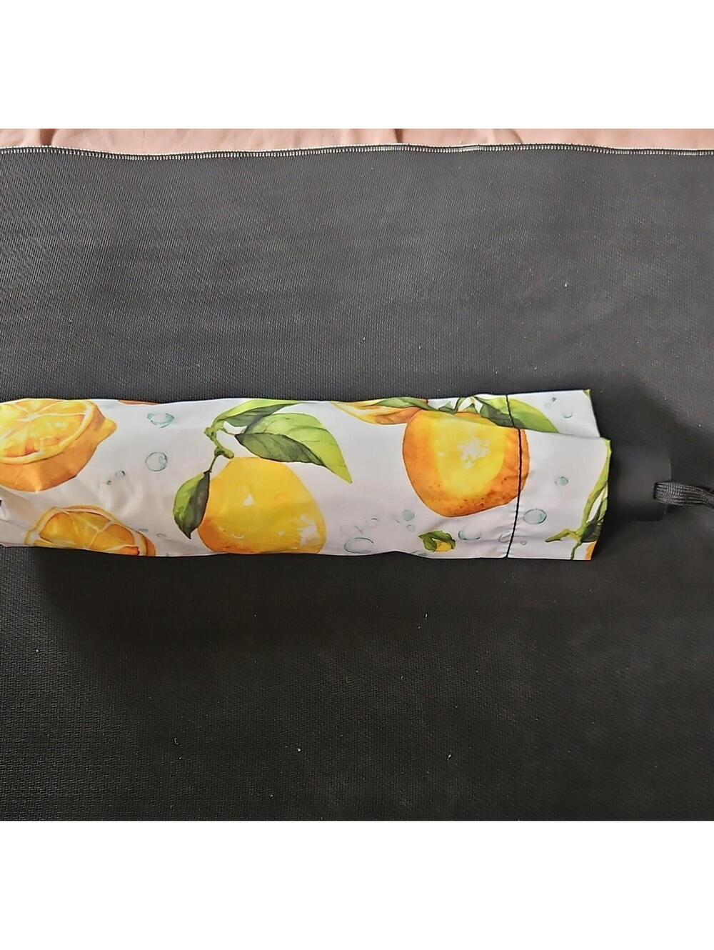 Women’s Compact Folding Umbrella Lemon Fruit Pattern, Case/Sleeve, Strap